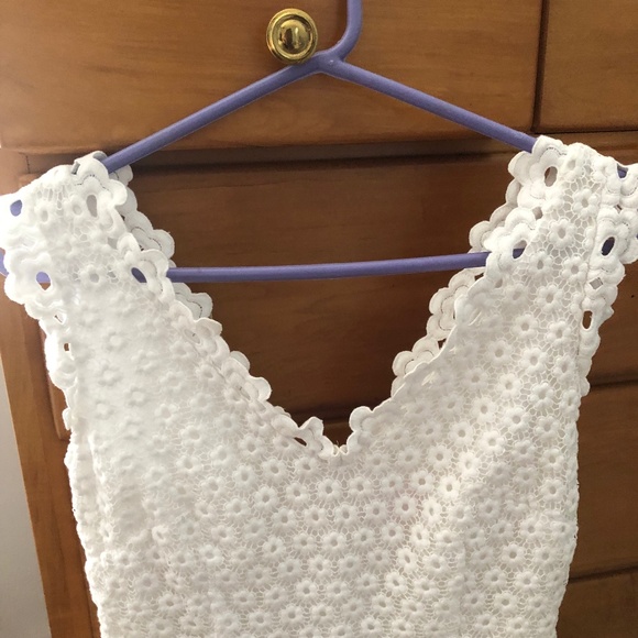 Lilly Pulitzer white cotton crochet like lined dress size 4 - Picture 2 of 8